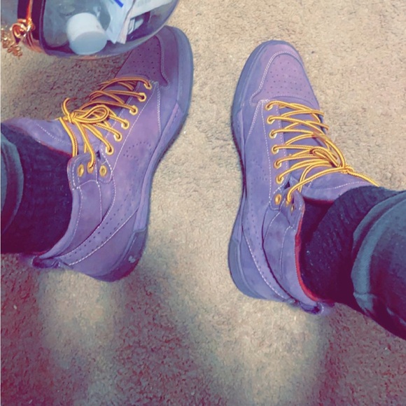 Nike boots - Picture 3 of 3